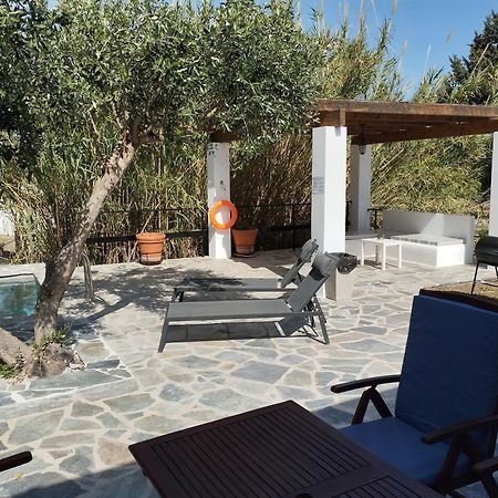 Elia Suites Lalyssos Eksteriør billede