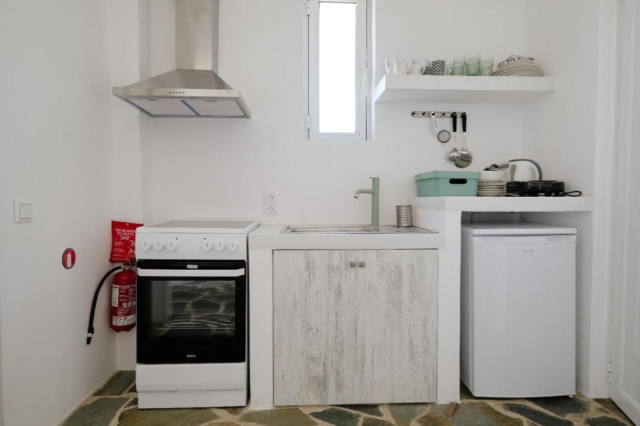 Elia Suites Lalyssos Eksteriør billede