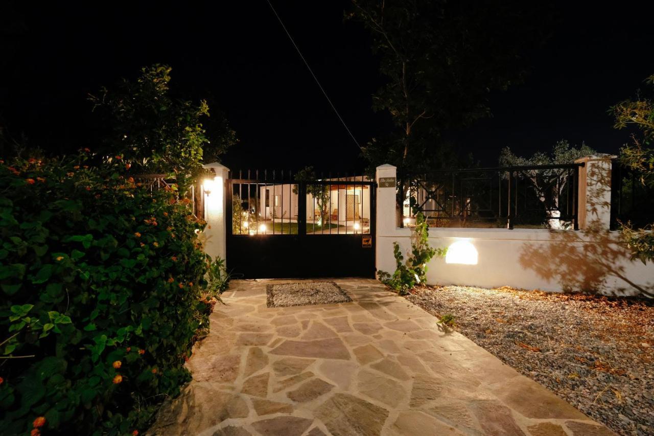 Elia Suites Lalyssos Eksteriør billede